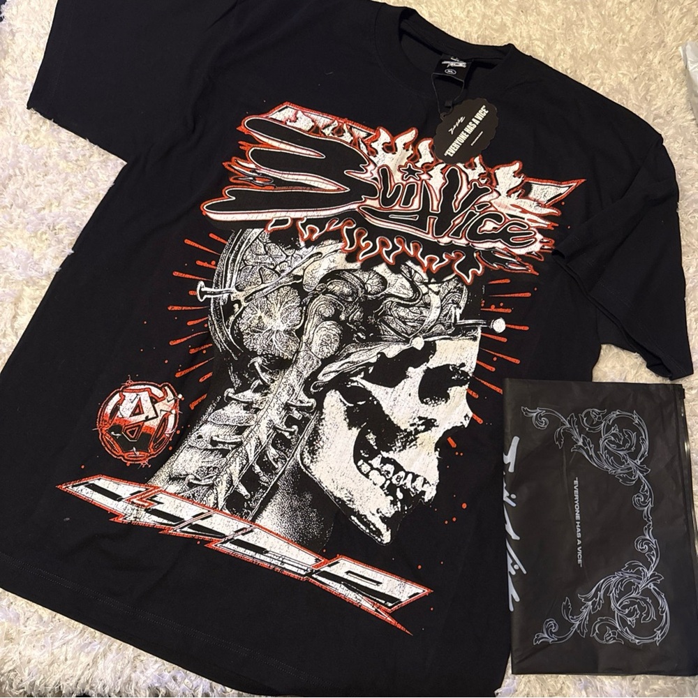 Evil Vice Black Graphic Men's Shirt size XL NWT